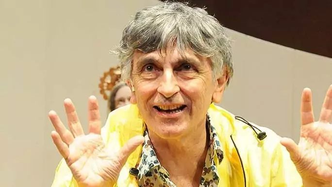 Featured image for “Torna Vincenzo Salemme, a grande richiesta! Dall’11 al 29 marzo 2025 al Teatro Diana di Napoli.”